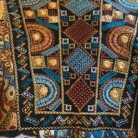 Melissa Paige Women’s Large Embellished Sheer Blouse - Picture 6 of 7